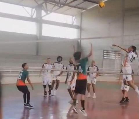 Garra em ação nas quadras de Itagibá